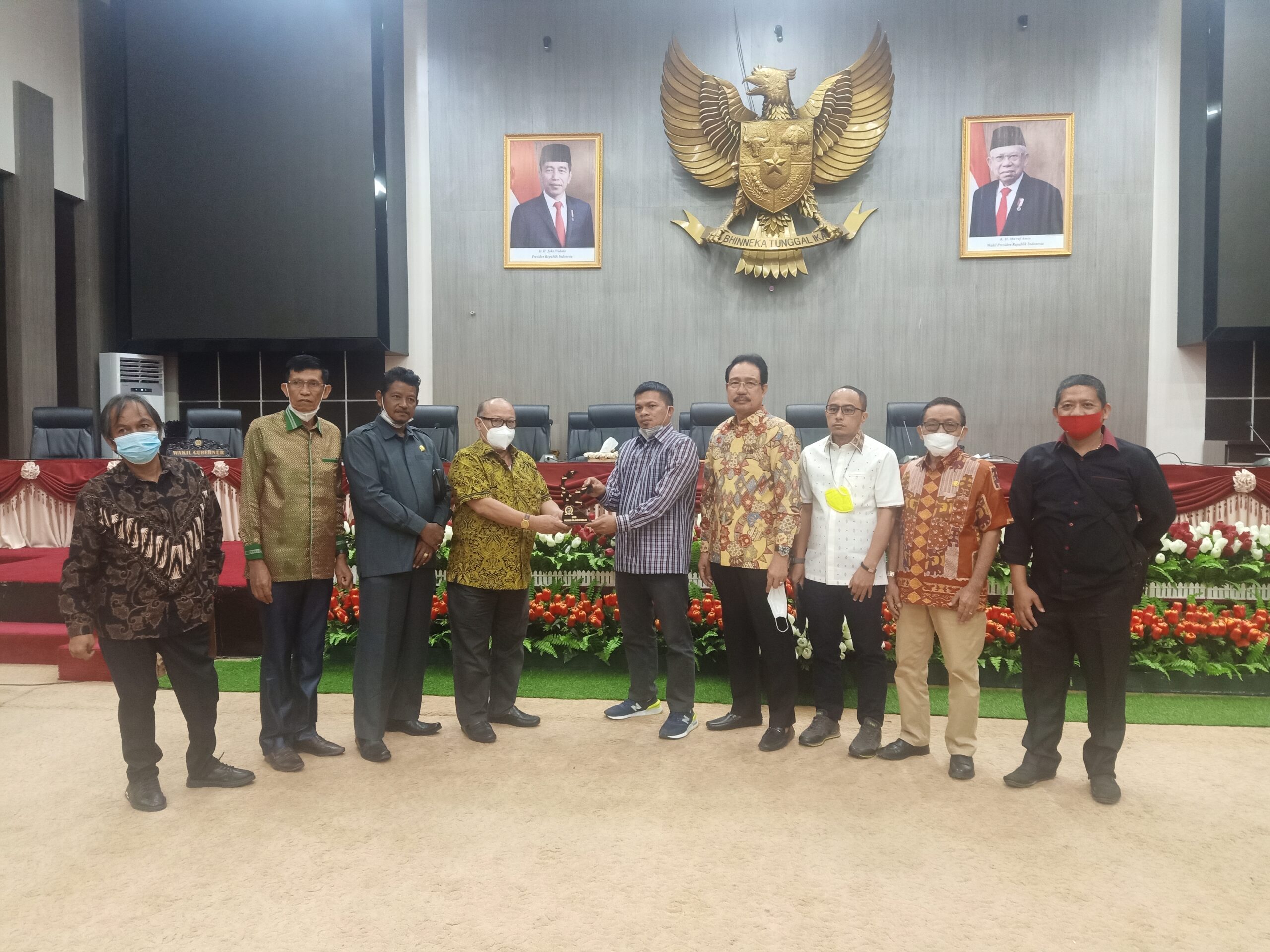 Kunjungan Komisi II DPRD PROVINSI SULBAR Di DPRD Provinsi Sulawesi ...